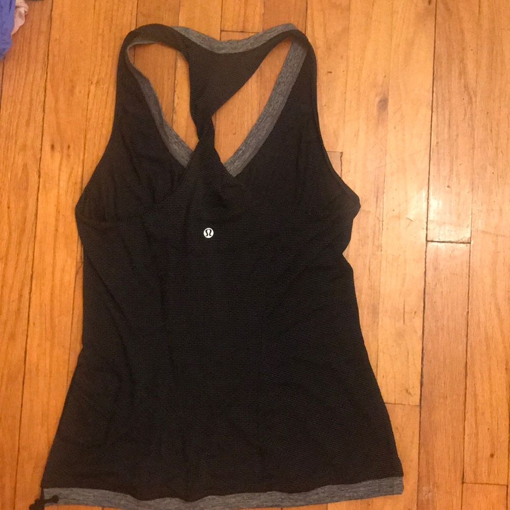 Lululemon tank top size 6